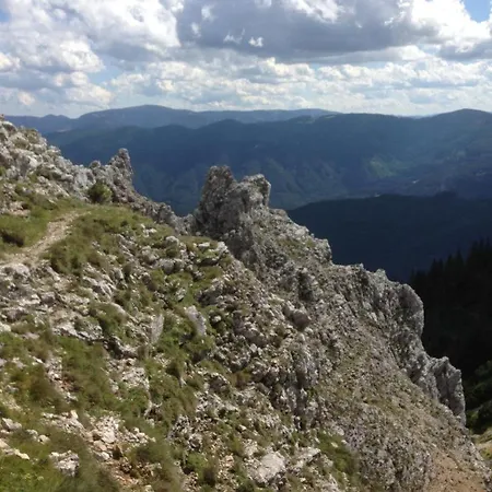 Kleines Romantisches In Der Semmering-rax Region Chalet *